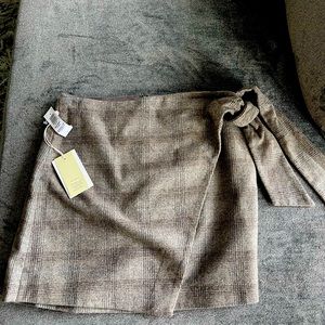 Aritzia wrap skirt